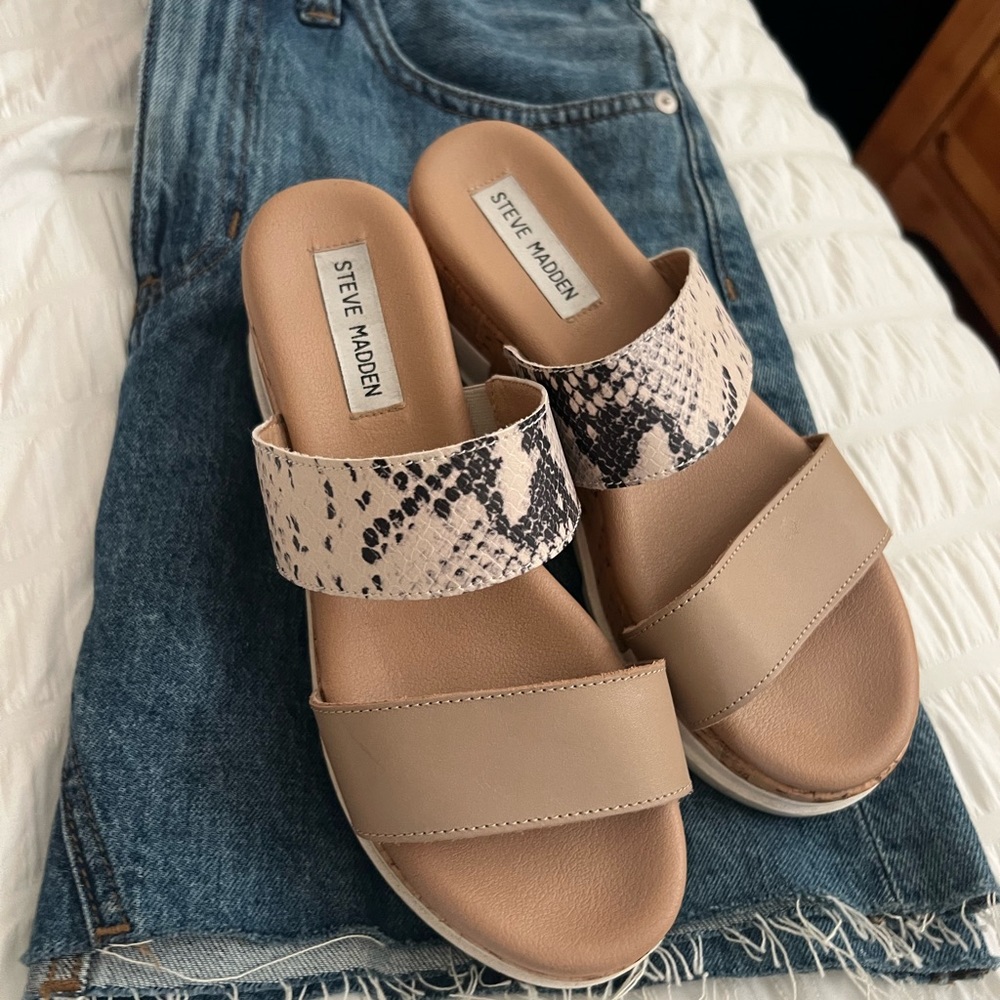 Steve Madden sandals